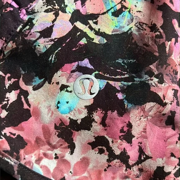 Lululemon Track That Mid-Rise Lined Short 5" Stencil Blossom Red Multi Size 4 - Picture 4 of 8